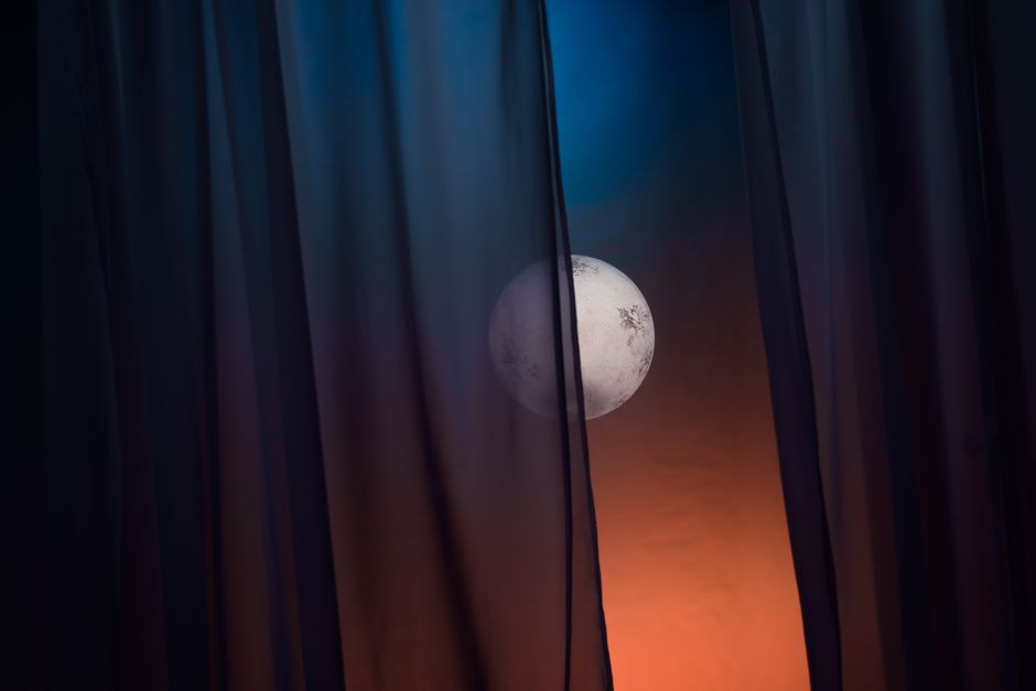 Why Curtains and Drapes Get Stiff, Dusty, and Faded — and How to Clean Them Without Unnecessary Steps