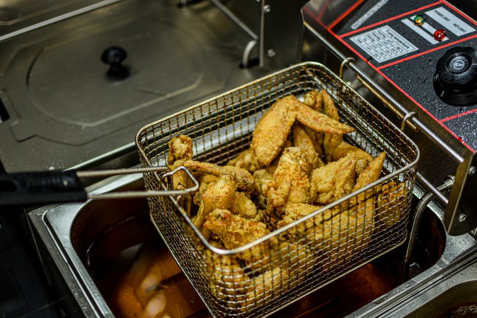Air Fryer Cleaning Guide for Renters: Keep Your Kitchen Appliance in Top Shape