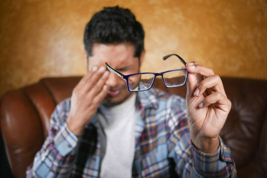 How to Relieve Dry Eyes Naturally and Prevent Digital Eye Strain