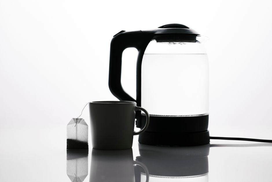 The Beginners Guide to Electric Kettle Descaling: Simple Steps for Sparkling Water