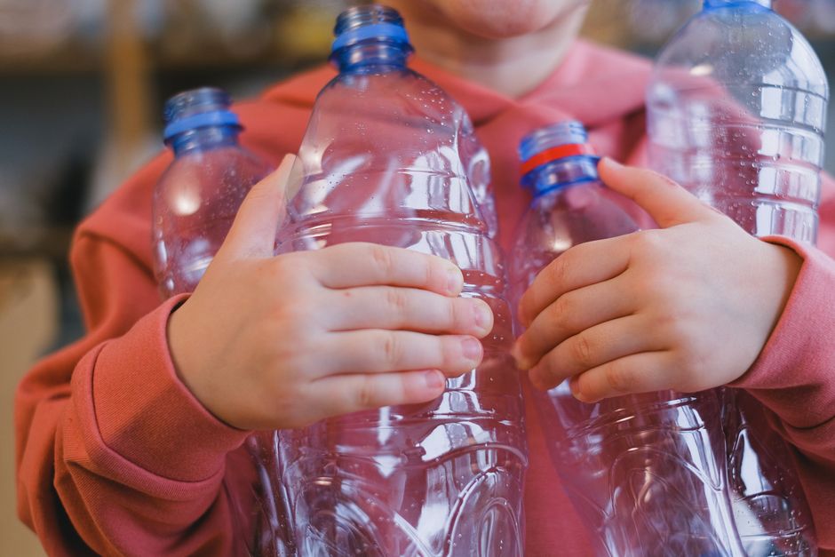 Do Reusable Kids' Products Actually Reduce Waste? A Practical Look at When Replacing Single-Use Items Helps