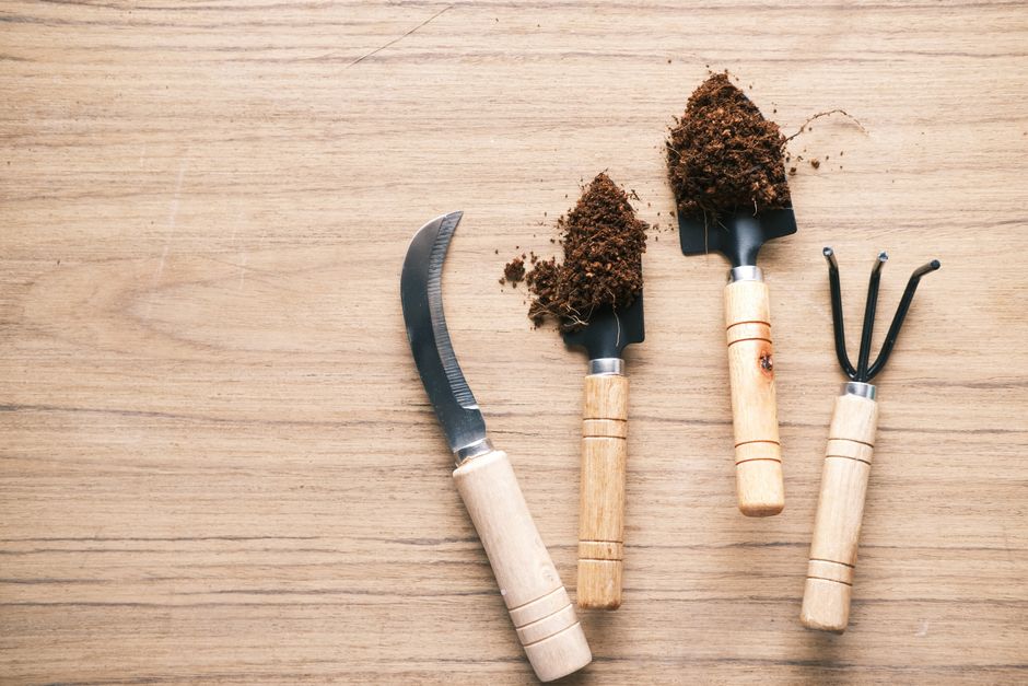 Seasonal Cleaning and Tool Choice: Matching the Tool to the Surface and Soil