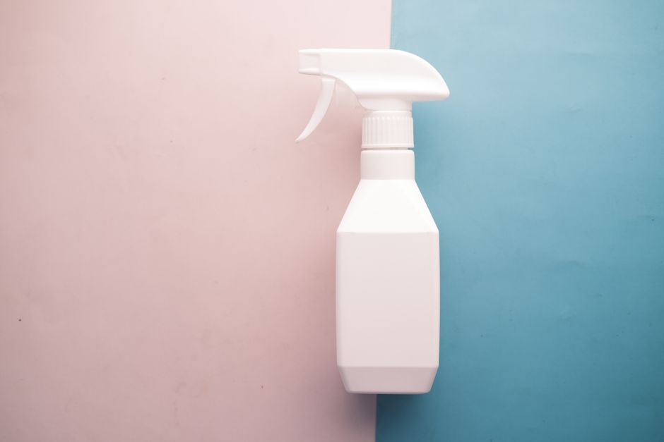 Do Refillable Cleaning Products Actually Lower Household Impact?