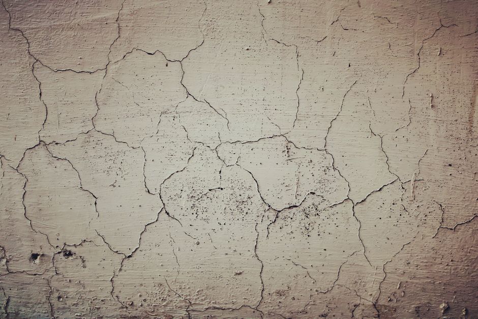 Why Modern Wall Panels Fail Where Old Plaster Succeeded