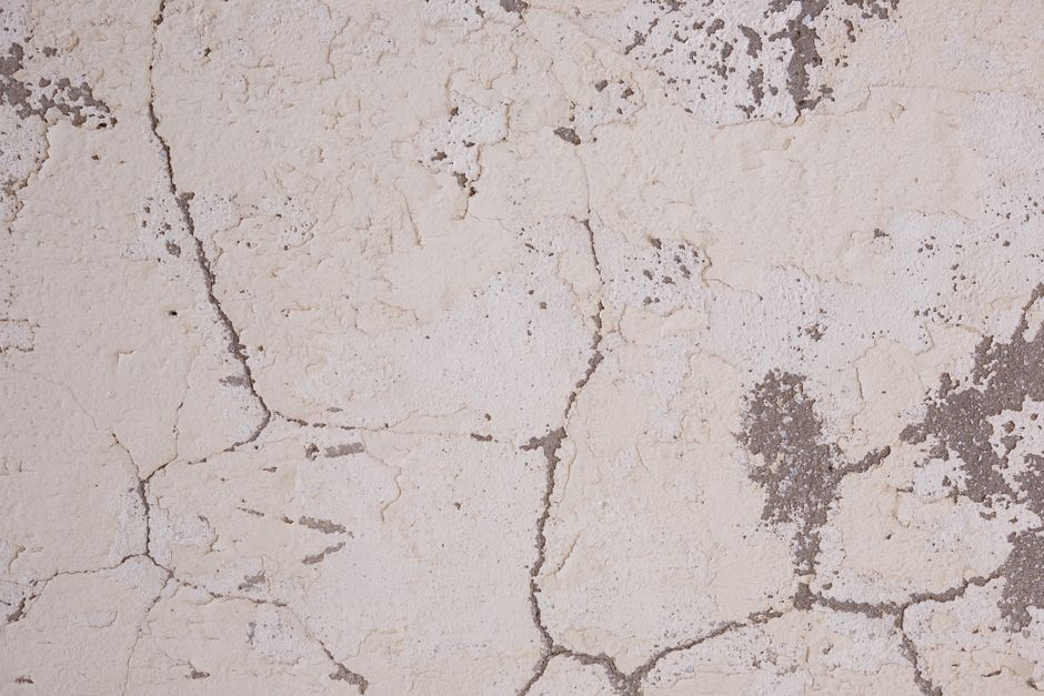 Why Your Ceiling Patch Keeps Cracking and How to Fix It for Good