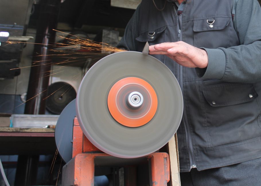 Why Cleaning a Power Tool's Air Path Matters More Than Sharpening Its Blade