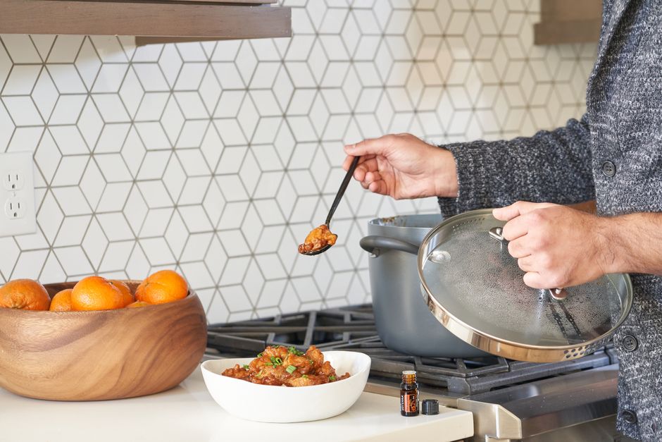 What Does the Thermostat Probe Actually Do in a Slow Cooker?