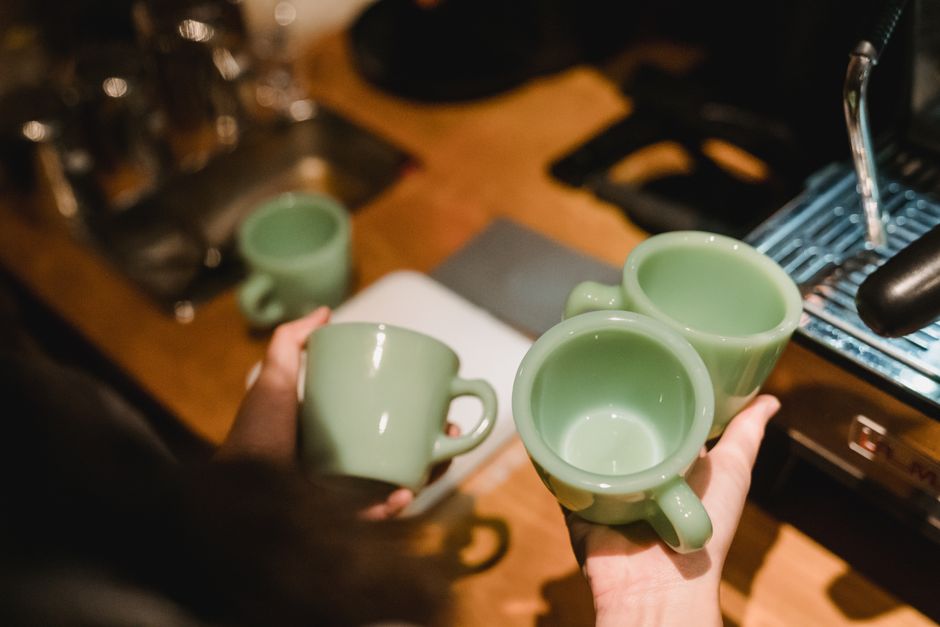 Why Single-Serve Coffee Makers Start Leaking or Running Weak — and What You Can Fix Yourself