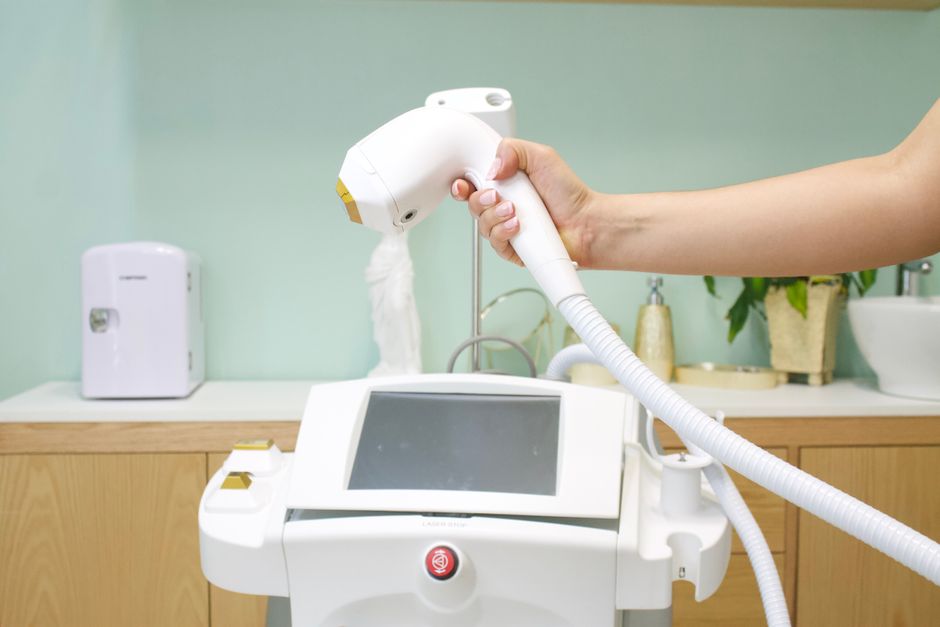 Why Heat Makes Some Cosmetic Residues Easier to Remove and Others Nearly Permanent