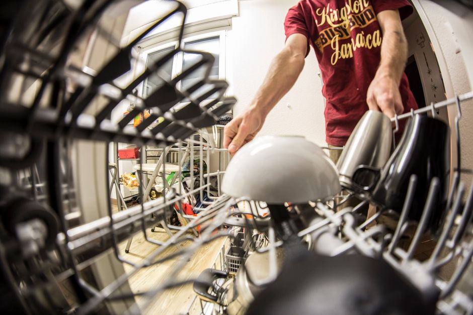 Hand Washing Dishes: When Convenience and Long-Term Water and Energy Impact Actually Diverge