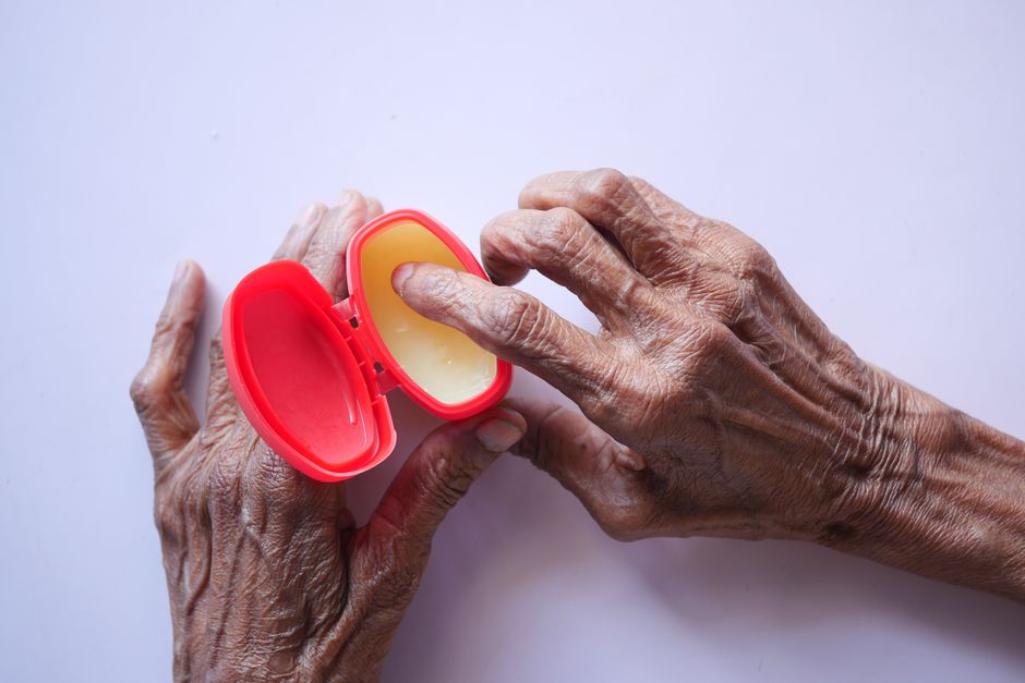 Why Your Skin Is Suddenly Dry and Irritated: A Senior's Guide to Sensible Hydration and Skincare