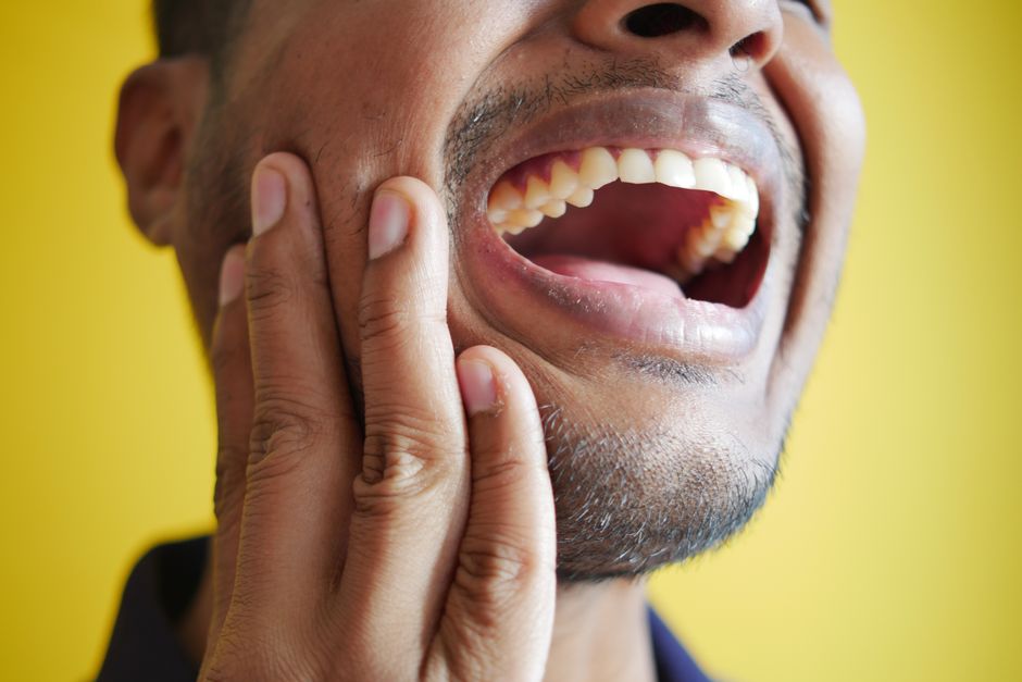 Chipped, Knocked, or Bitten: How to Tell a Minor Dental Injury From an Emergency