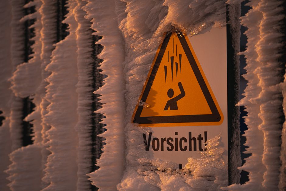 7 Warning Signs Your Ice Maker Needs Repair
