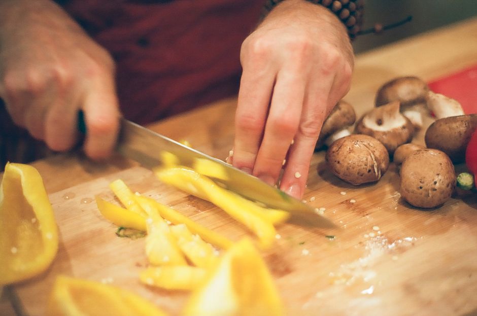 Why Microfiber Works Differently on Wooden Cutting Boards