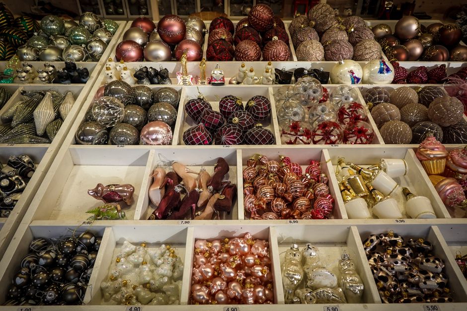 How to Store Holiday Decorations: A Beginner's Guide to a Calm, Organized Stash