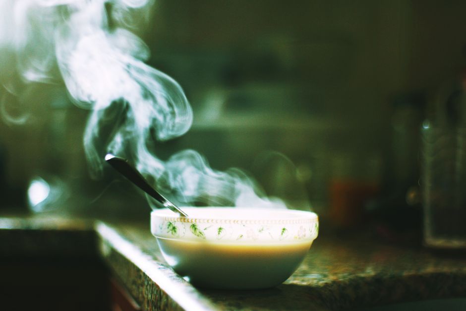 Why Some Thickened Sauces Firm Up in the Refrigerator and Others Turn Soupy