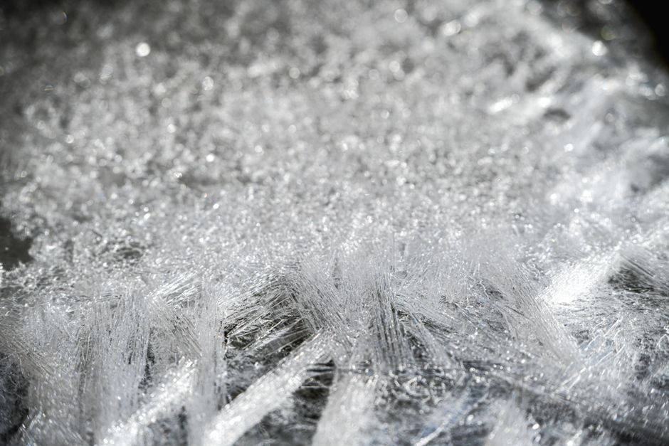 Why Adhesive Residue Gets Stickier in Summer and Brittle in Winter
