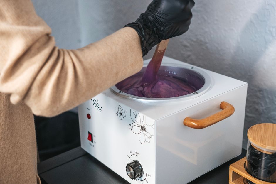 Why Wax Residue Survives Ordinary Cleaning and Which Gentle Methods Remove It First