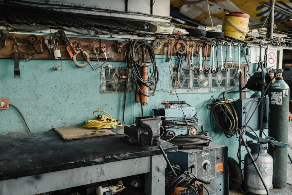 Power Tool Care: 7 Warning Signs Your Equipment Needs Repair