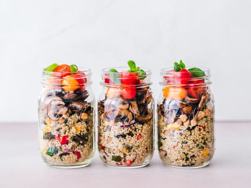 Why Do My Mason Jar Salads Get Soggy? Fixing the Wet Green Problem