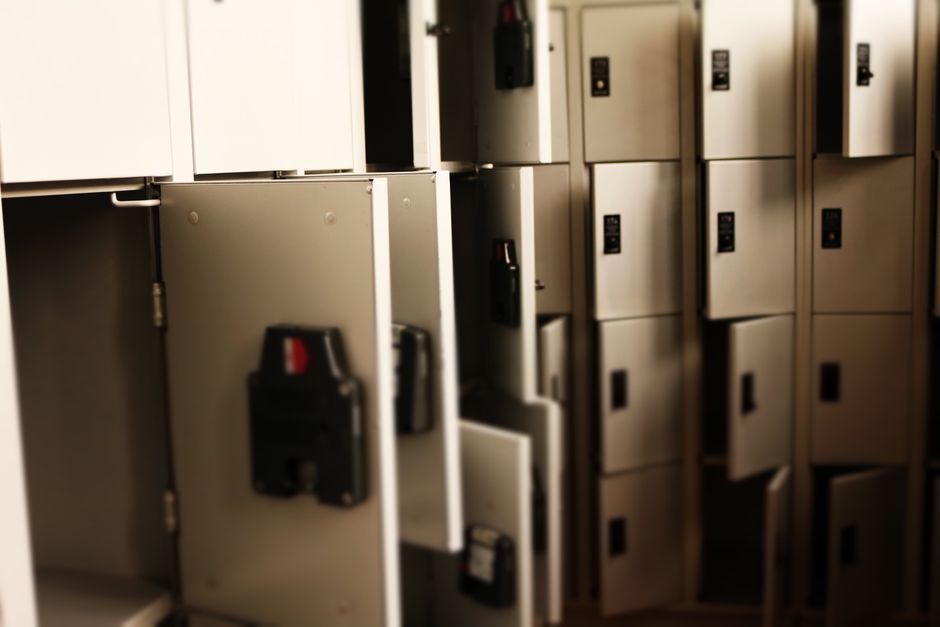 Cabinet Doors That Keep Coming Loose: How to Fix the Root Cause