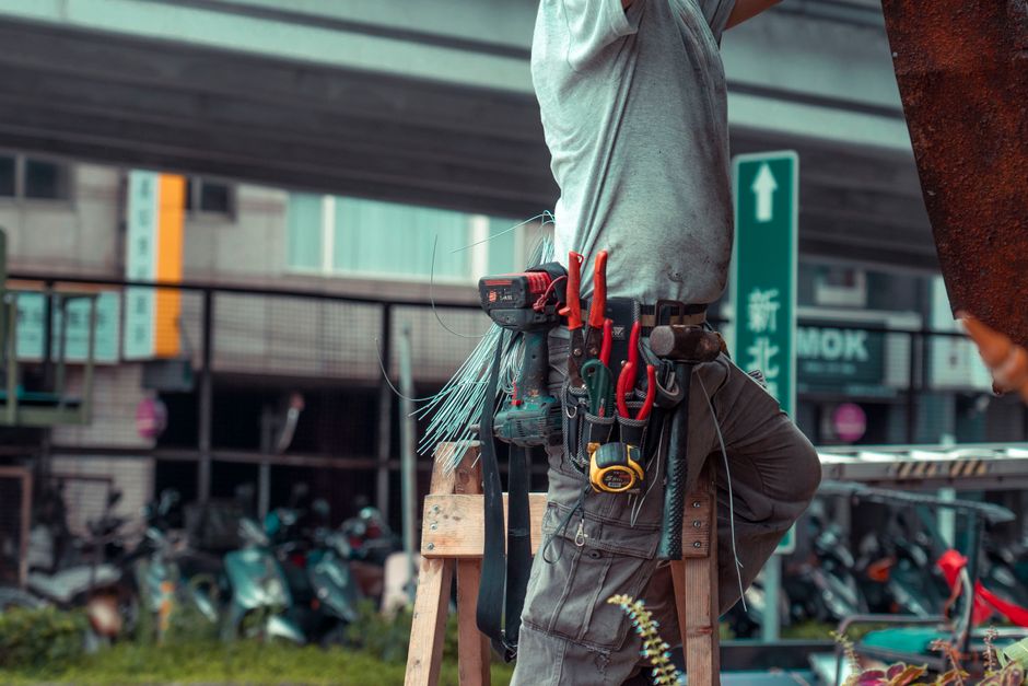 When to DIY vs. Hire a Pro for Common Home Repairs