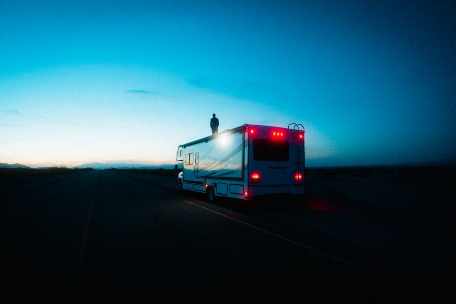 How to Maximize Vertical Space in a Small RV for a Clutter-Free Road Trip