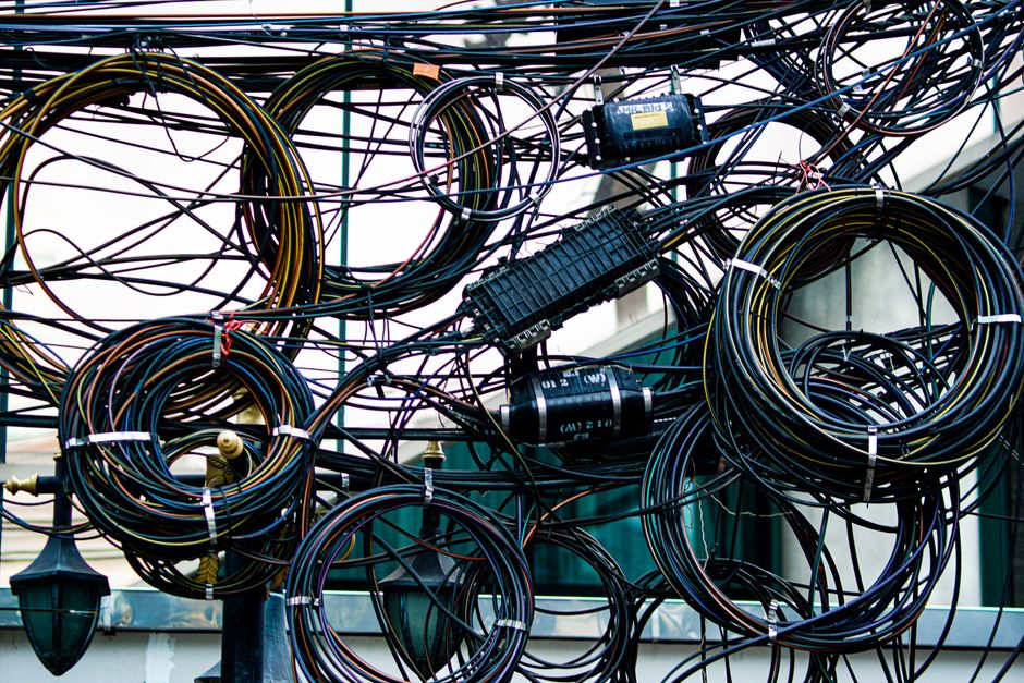 The Ultimate Cable Management Guide: Tame the Tangled Mess in Your Home Office