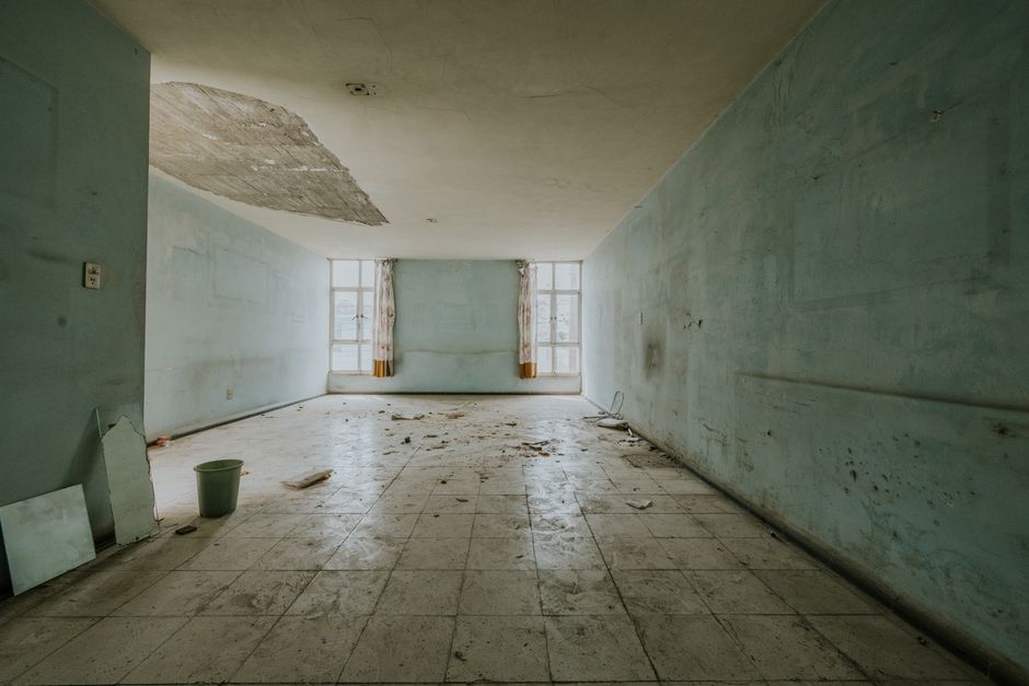 How to Fix a Water-Damaged Ceiling Without Calling a Plumber