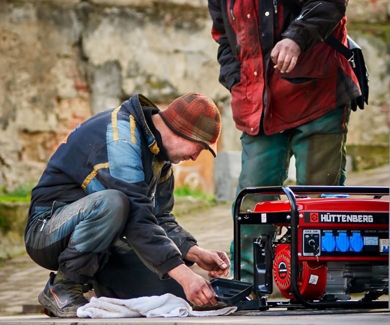 DIY Generator Maintenance: How to Fix a Generator That Won't Start Without a Mechanic