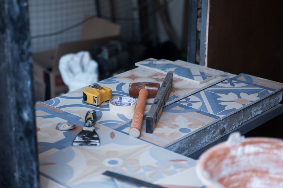 Essential Flooring Installation Tools and How to Plan a Durable DIY Project