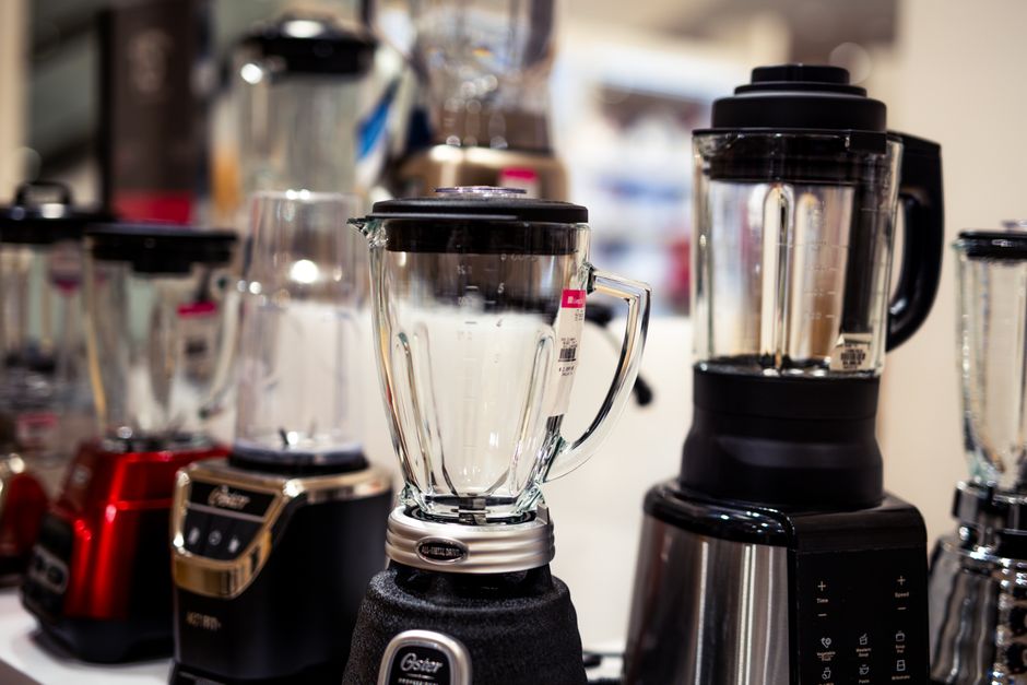 Why Some Blenders Have One Speed Dial and Others Have Ten Buttons