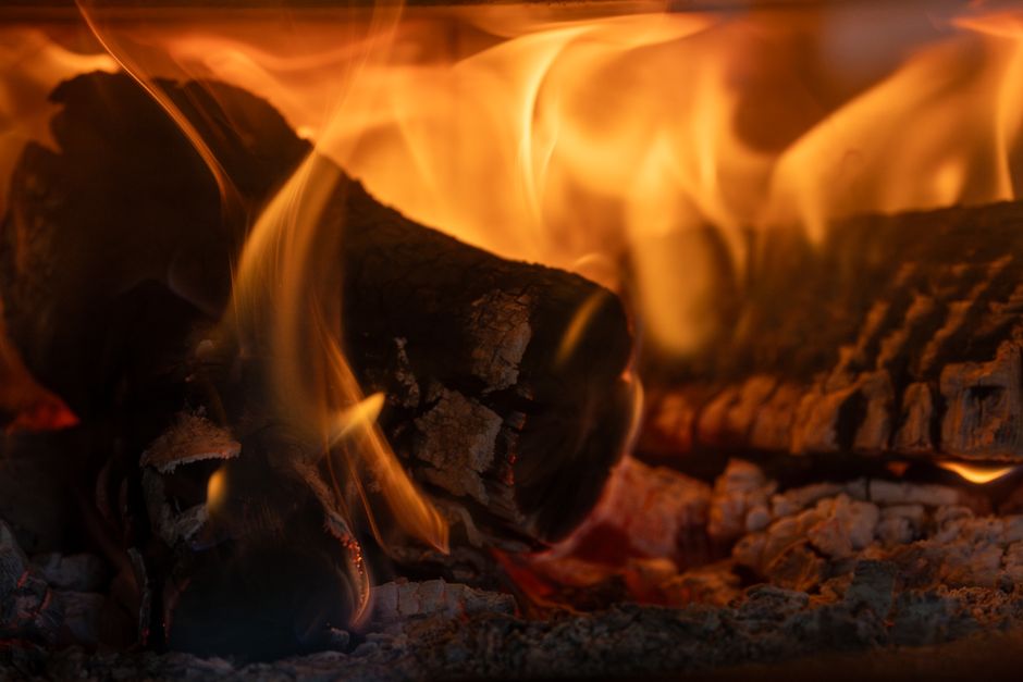 How to Tell If Your Fireplace and Chimney Need Repair: Visual Cues, Sounds, and Smells