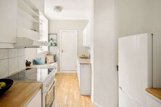 How to Organize a Small Rental Kitchen: Long-Term Storage Hacks Without Drilling or Damage