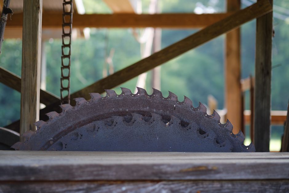 Why a Saw Blade Binding Mid-Cut Is a Sign, Not a Setback