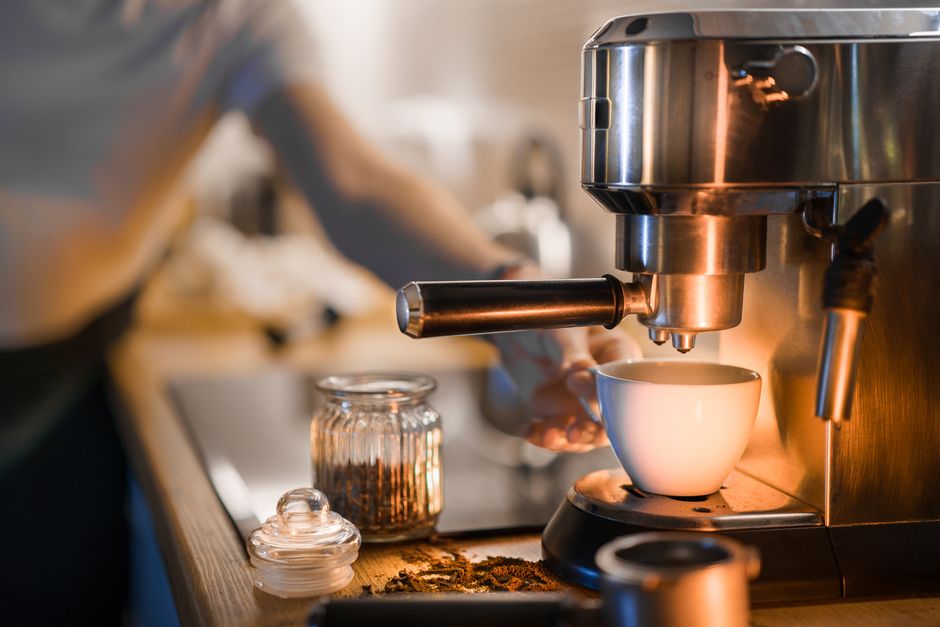 Why Simple Espresso Machines Are More Forgiving Than Complex Ones