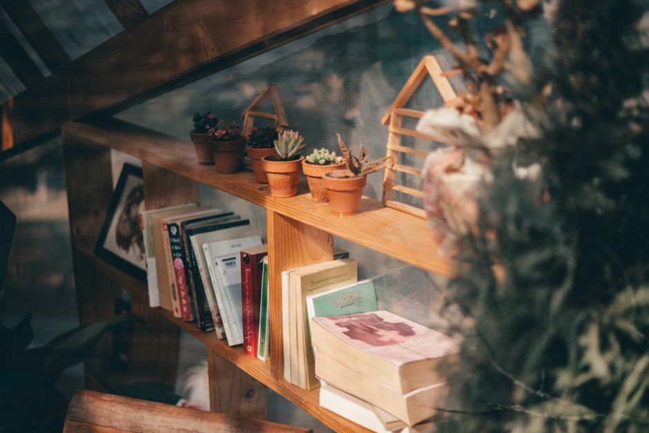 Upcycling Furniture: Honest Pros and Cons of a Second Life