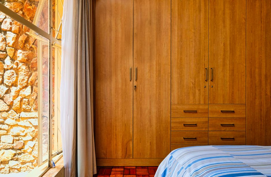 Before and After: How to Organize a Bedroom Closet That Really Stays That Way