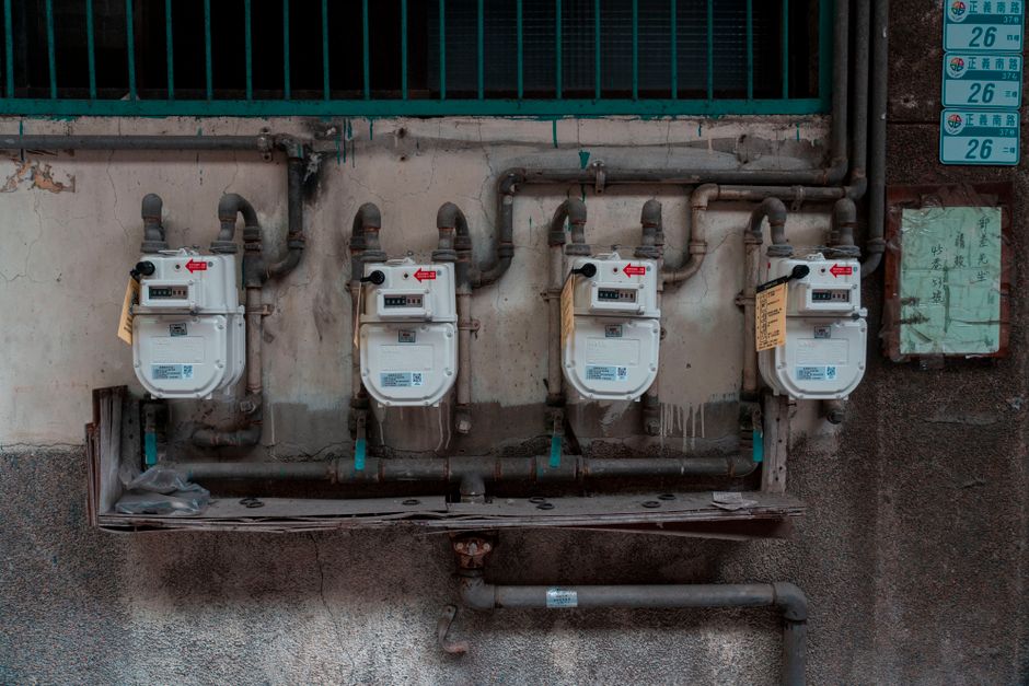 Stud Finders and Moisture Meters: What These Diagnostic Tools Can and Cannot Tell You About a Wall
