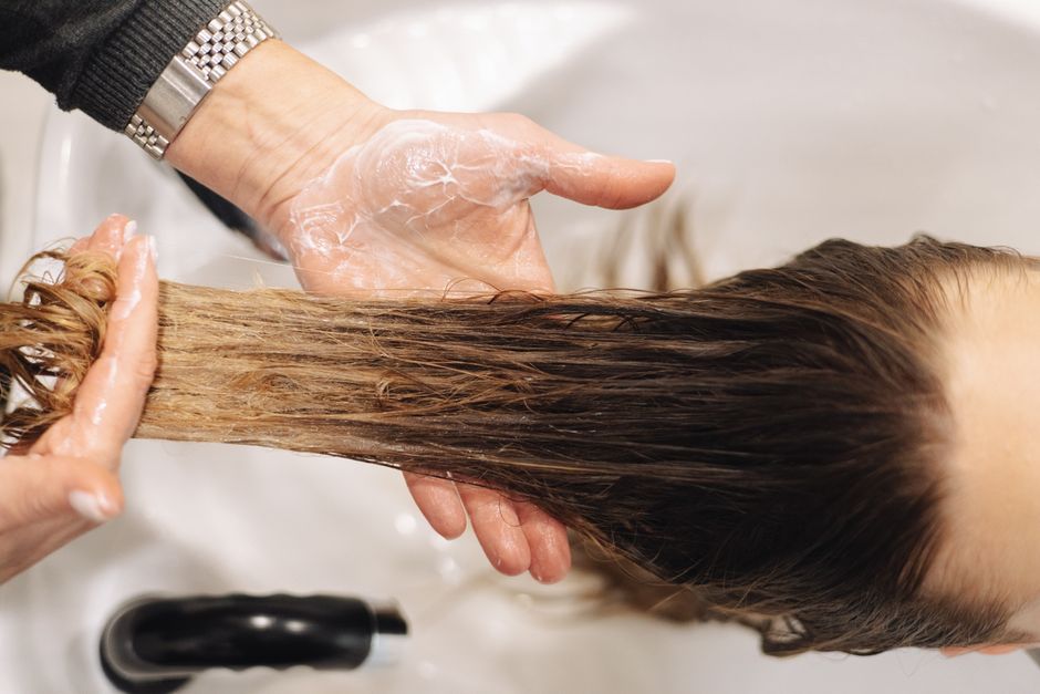 Scalp Health and Dry, Damaged Hair: Why the Same Conditioner Works Differently Over Time