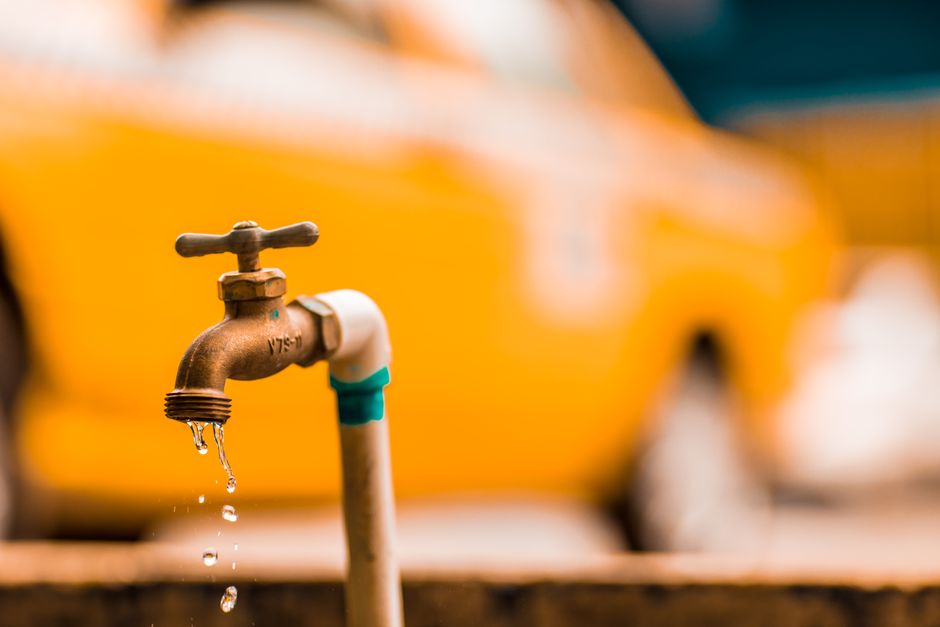 Does Plumbing Really Cause That Water Stain? Separating Pipe Leaks From Condensation