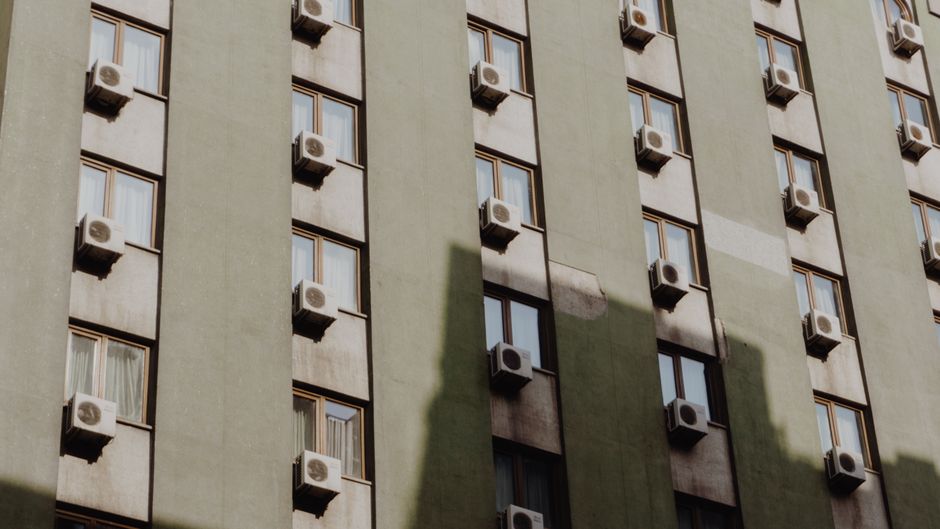 Why Your Window Air Conditioner Cycles On and Off Too Often