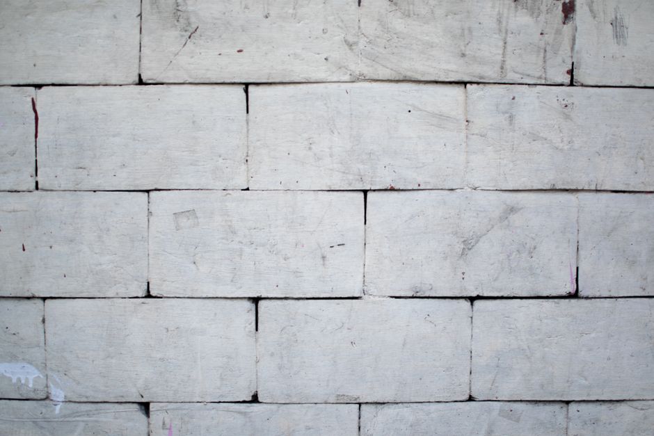 Why Fasteners Fail in Mortar Joints: Brick, Block, and the Limits of Masonry Anchoring