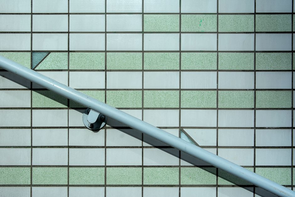 Grout Cleaning for Renters: How to Get Tile Lines Clean Without Damaging Your Deposit