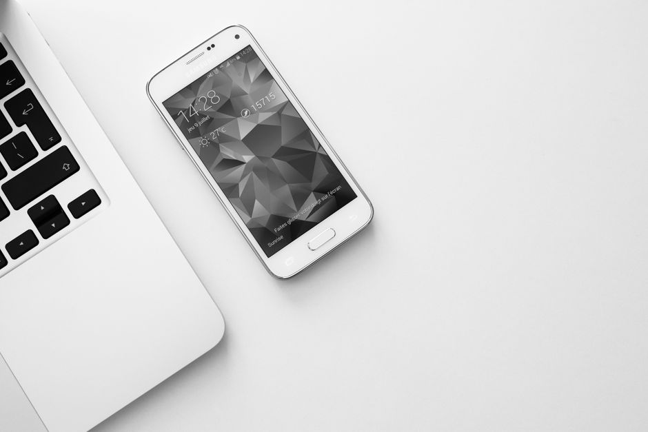 How to Clean Electronics Safely: A Beginner's Guide to Screens, Keyboards, and Gadgets