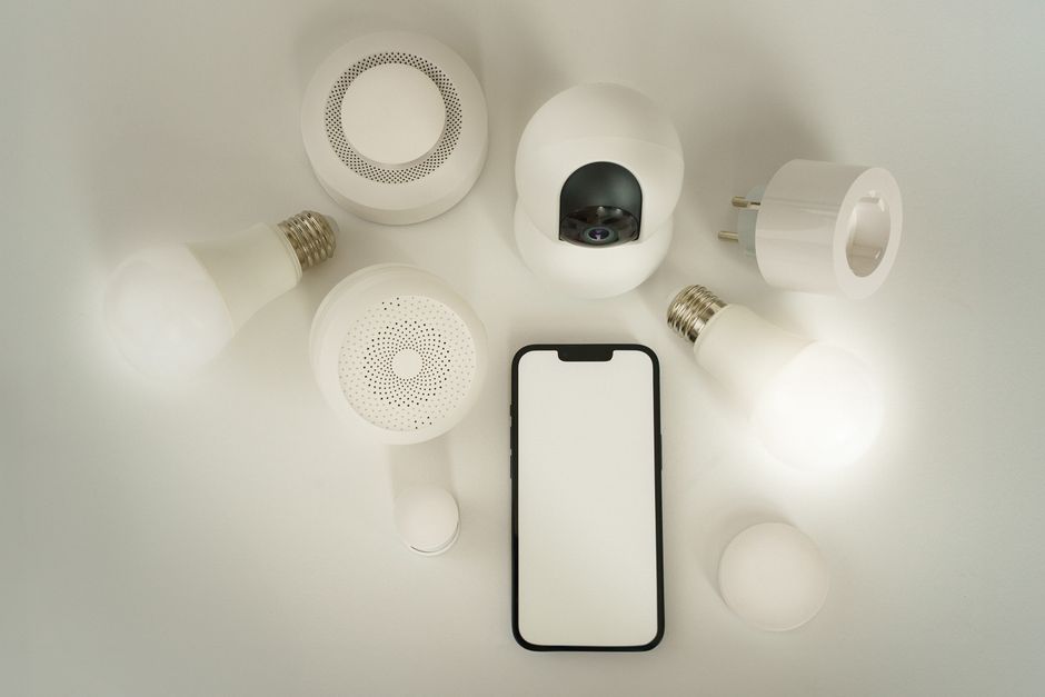 Renter-Friendly Weatherproofing: Draft Control, Moisture Checks, and Smart Lighting on a Budget