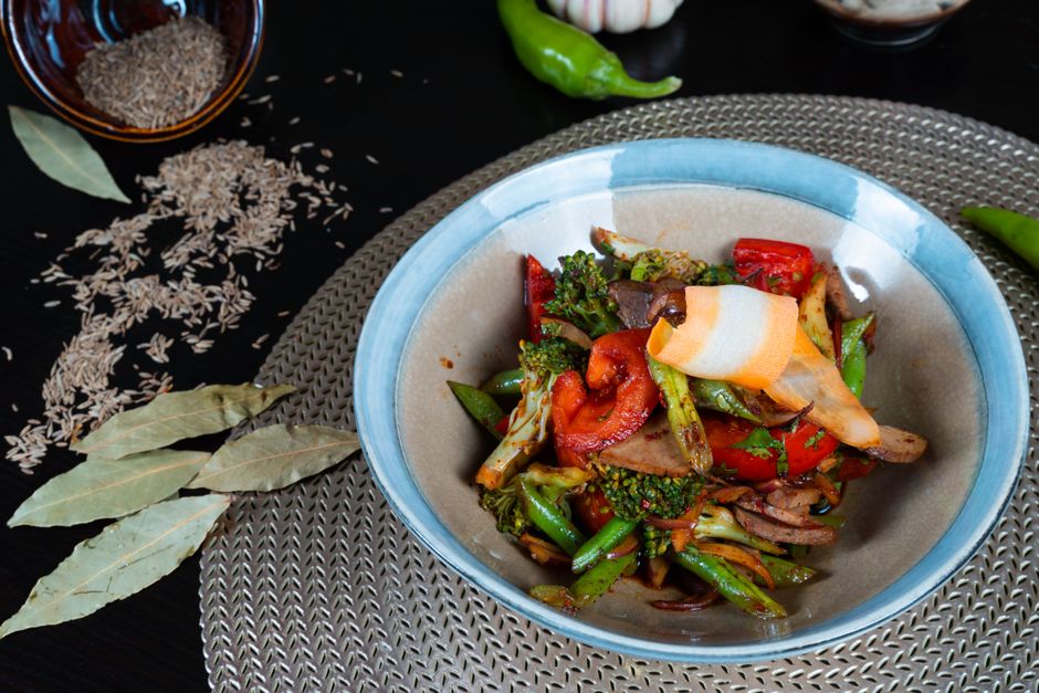 Stir Fry for Weight Loss: How to Cook Lighter, Faster, and Waste Less