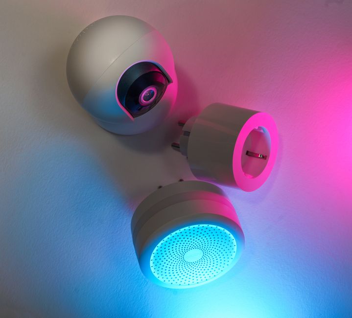 Does Unplugging Devices Really Save Energy, and When Does Standby Power Matter?