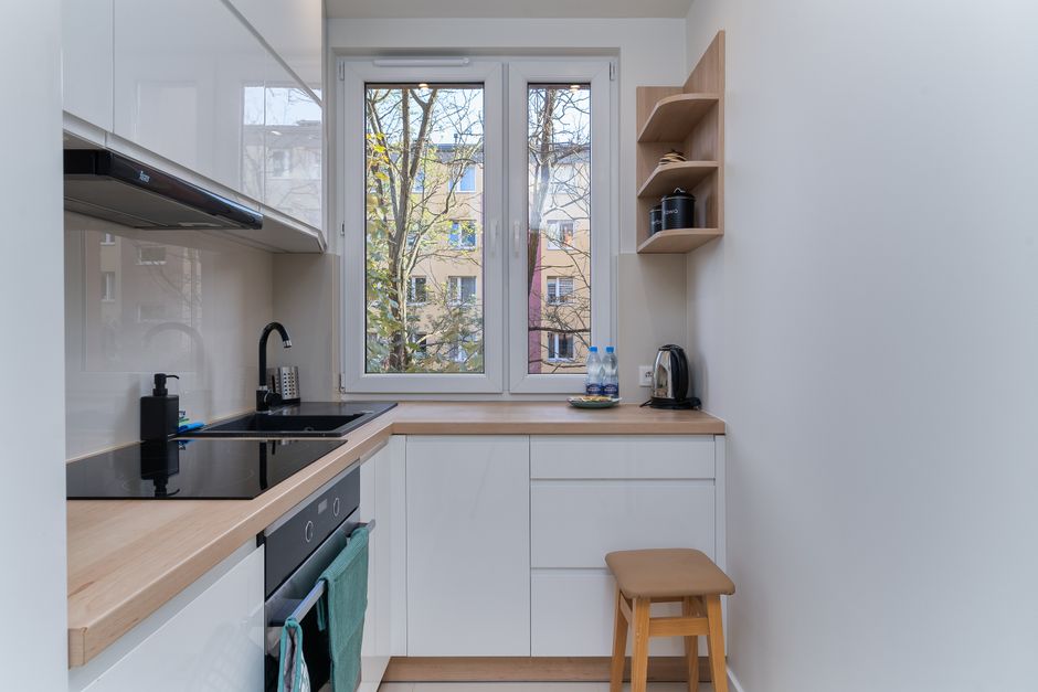 How to Organize a Small Apartment Kitchen for Maximum Space and Efficiency