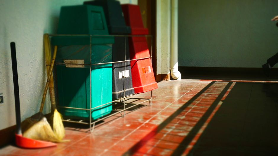 The Ultimate Garbage Compactor Deep Cleaning Guide